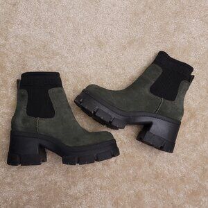 Green UGG Chelsea Boots, Size 7.5